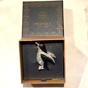 Monet Rhinestone Penguin Brooch, Custom made jewelry collection.